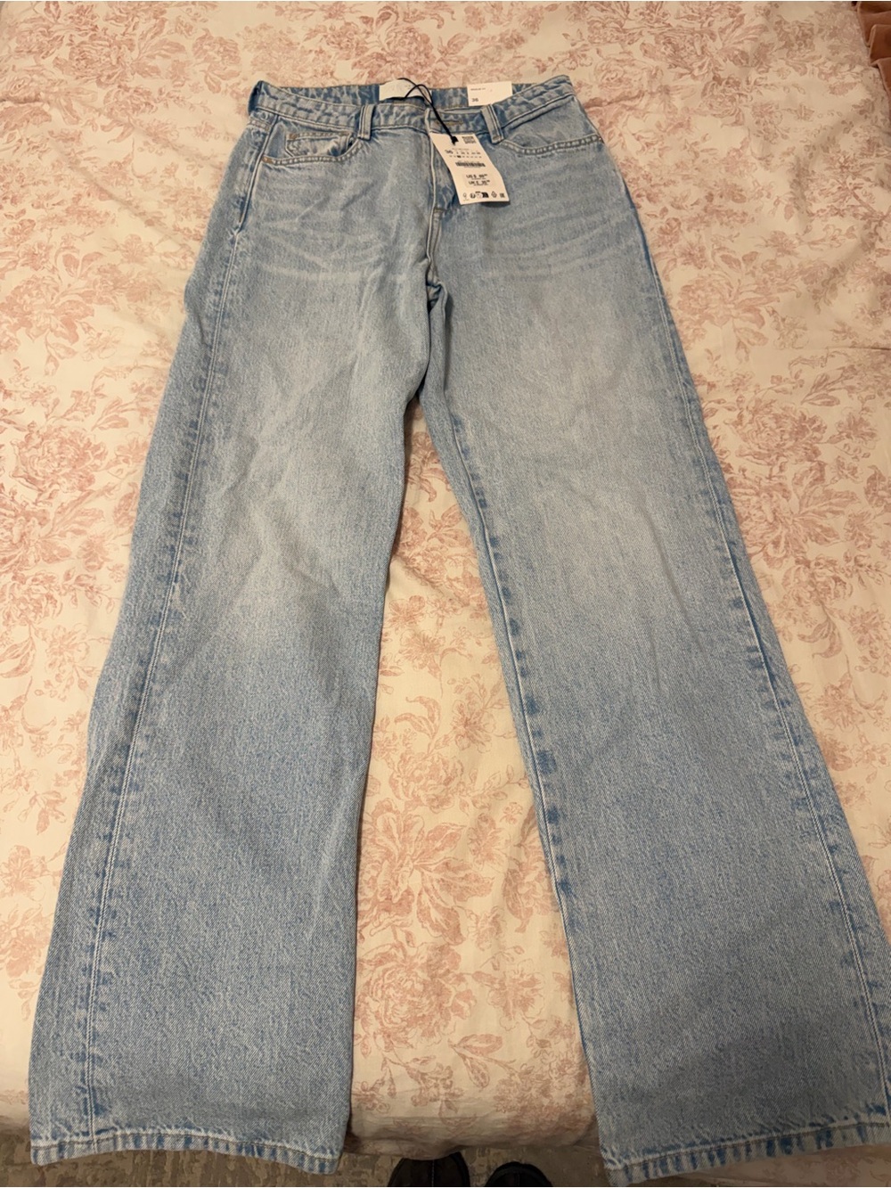 Zara Light Wash Wide-Leg Jeans